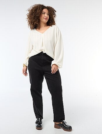 Blusa de punto calado con manga corta