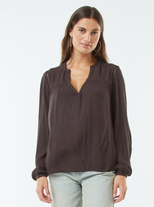 Blusa de punto de crepé con borde calado - Kiabi