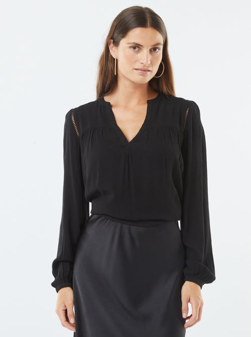 Blusa de punto de crepé con borde calado - Kiabi