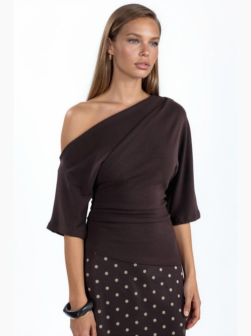 Blusa de punto de manga corta con cuello barco para mujer busem - Kiabi Blusa de punto de manga corta con cuello barco para mujer busem - Kiabi