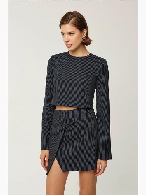Blusa de rayas con cuello redondo hiccup - Kiabi Blusa de rayas con cuello redondo hiccup - Kiabi