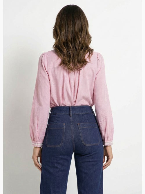 Blusa de rayas con cuello redondo y bordado - AFIBEL - Kiabi Blusa de rayas con cuello redondo y bordado - AFIBEL - Kiabi