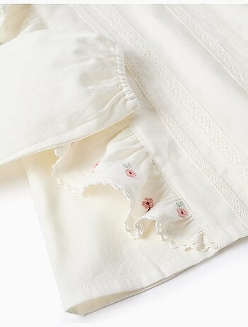 Blusa de sarga de manga larga con volantes y flores