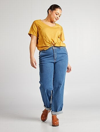Blusa de tejido de crepé con bordados