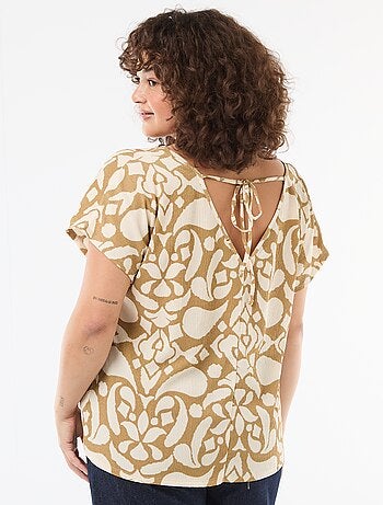 Blusa de tejido gofrado con manga corta