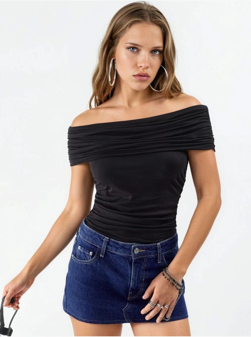 Blusa drapeada con hombros descubiertos busem - Kiabi Blusa drapeada con hombros descubiertos busem - Kiabi
