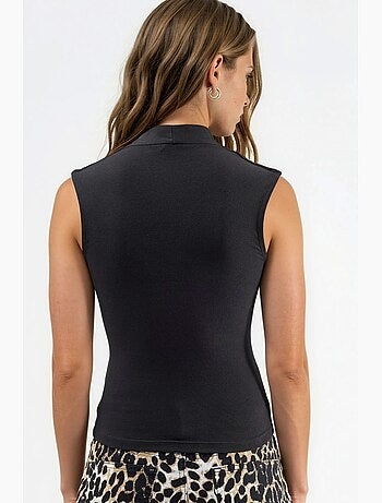 Blusa drapeada sin mangas con cuello en v busem