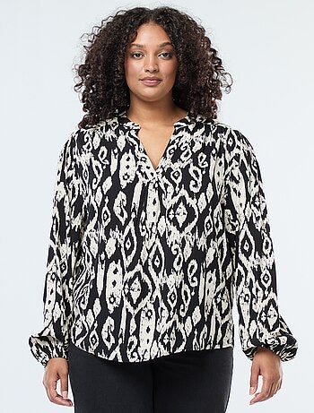 Blusa fluida con cuello mao y estampado all over
