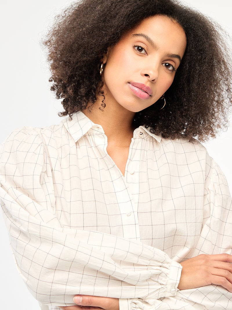 Blusa fluida con estampado de cuadros Blanco - Kiabi