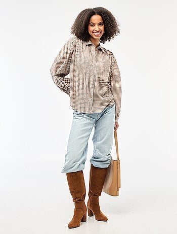 Blusa fluida con estampado de cuadros