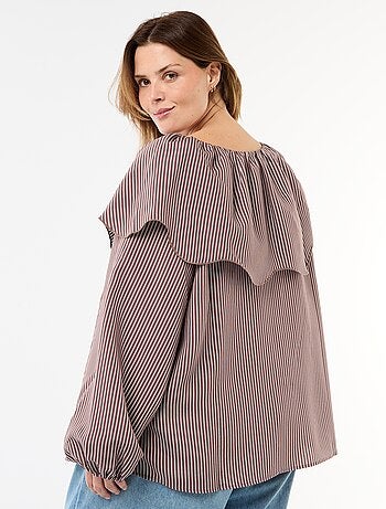 Blusa fluida de manga larga con volante grande en el cuello