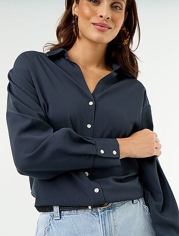 Blusa fluida lisa