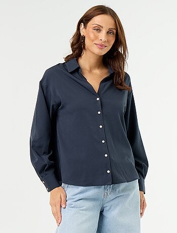 Blusa fluida lisa