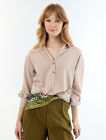 Blusa fluida lisa