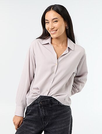 Blusa fluida lisa