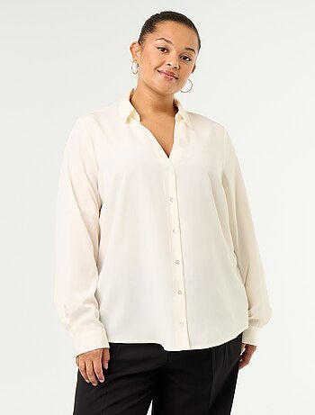 Blusa fluida lisa