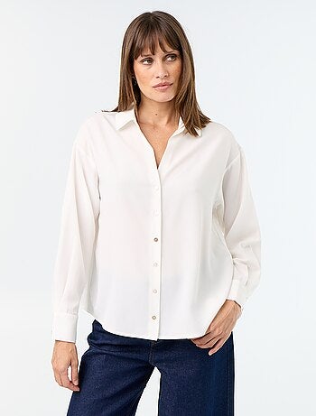 Blusa fluida lisa