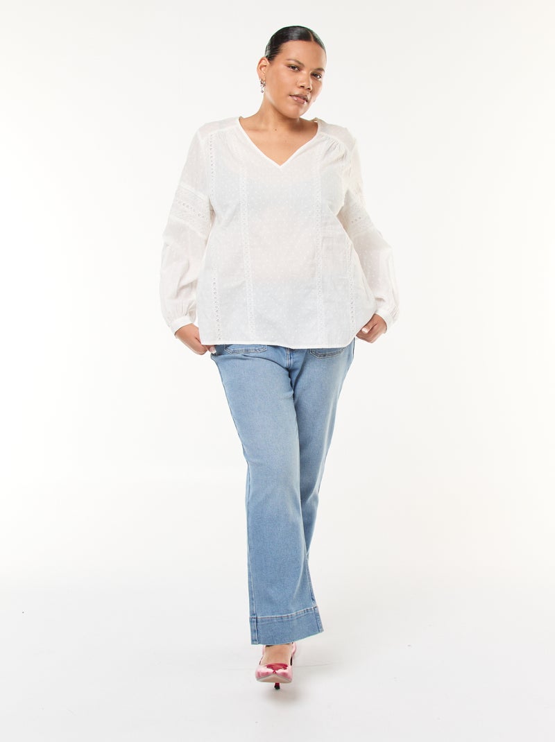 Blusa fluida lisa con plumeti y bordados calados Blanco - Kiabi