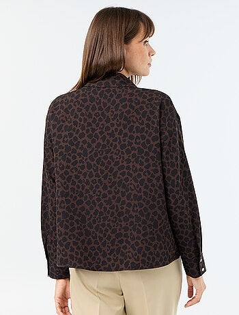 Blusa fluida lisa