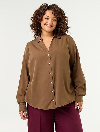 Blusa fluida lisa