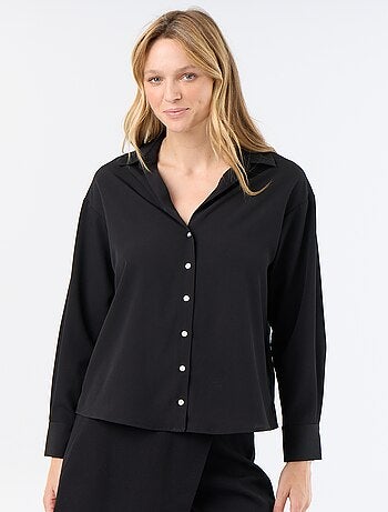 Blusa fluida lisa