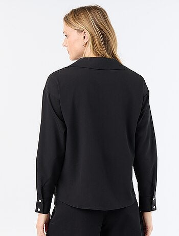 Blusa fluida lisa
