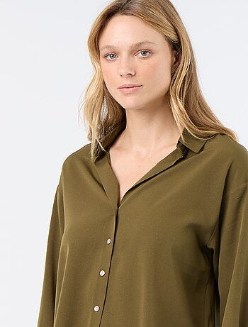 Blusa fluida lisa