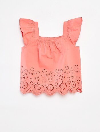 Blusa fruncida con bordado inglés