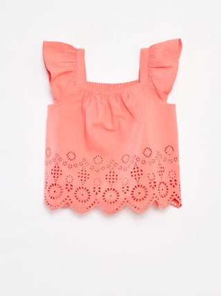 Blusa fruncida con bordado inglés