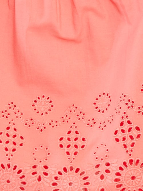 Blusa fruncida con bordado inglés - Kiabi