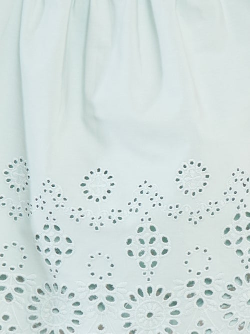 Blusa fruncida con bordado inglés - Kiabi