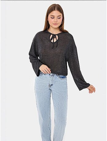 Blusa holgada de punto con cuello redondo y detalle de lazo