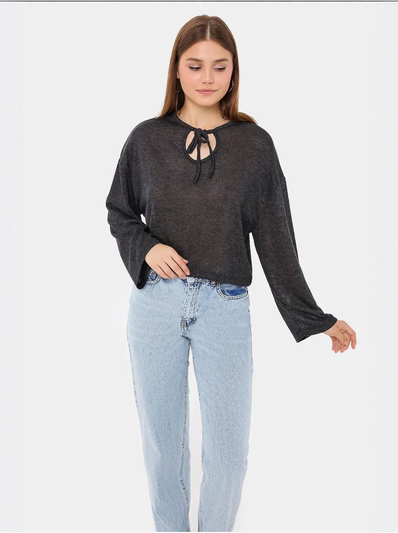 Blusa holgada de punto con cuello redondo y detalle de lazo Gris - Kiabi