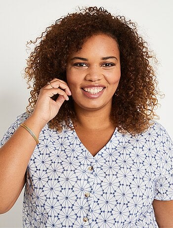 Blusa larga bordada con cuello en V - Afibel