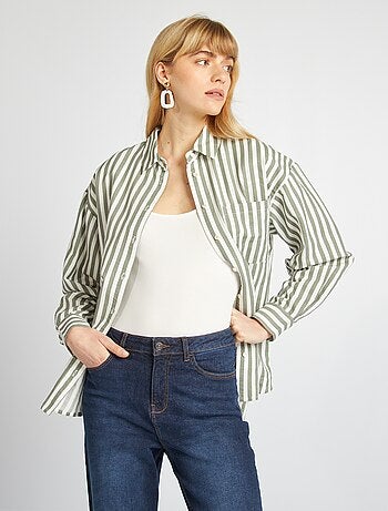 Blusa larga con bolsillo en el pecho con un 20 % de lino