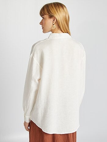 Blusa larga con bolsillo en el pecho con un 20 % de lino