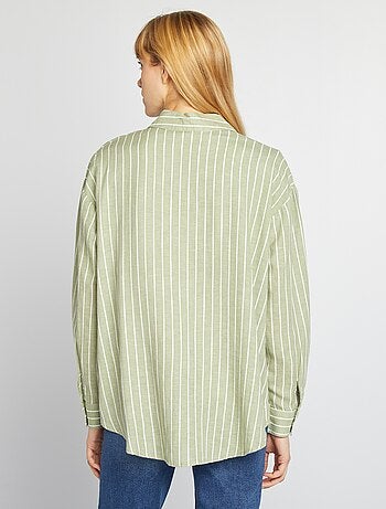 Blusa larga con bolsillo en el pecho con un 20 % de lino