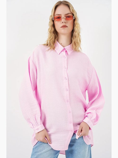 Blusa larga oversize texturizada con cuello de camisa bdart - Kiabi Blusa larga oversize texturizada con cuello de camisa bdart - Kiabi