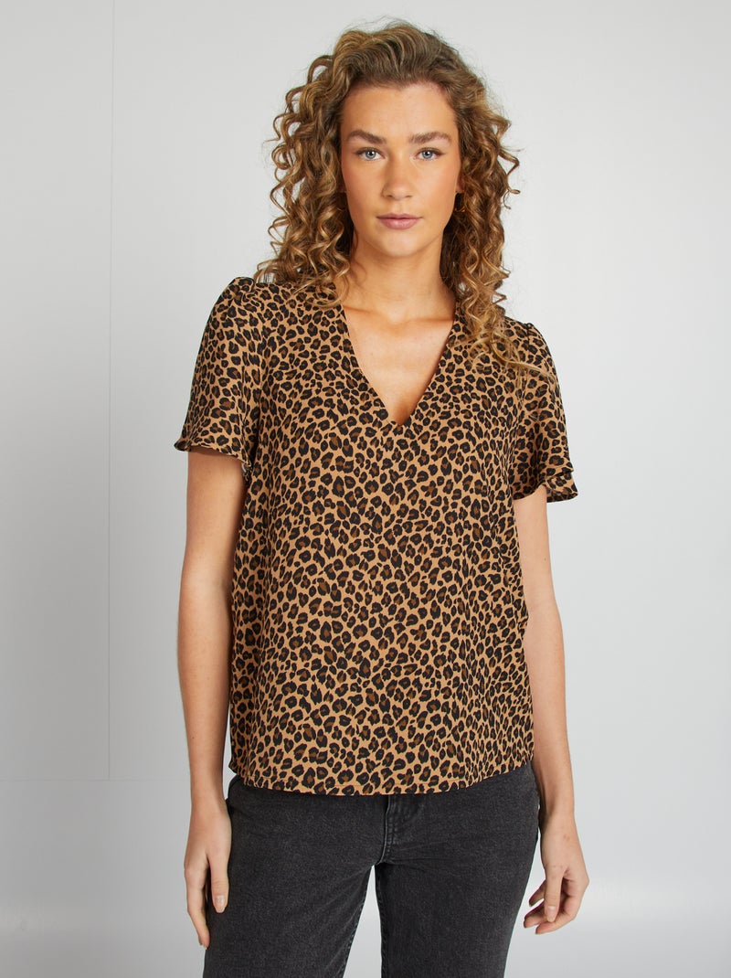 Blusa ligera con volante BEIGE - Kiabi