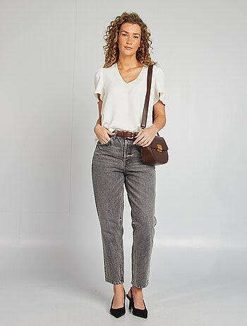 Blusa ligera con volante