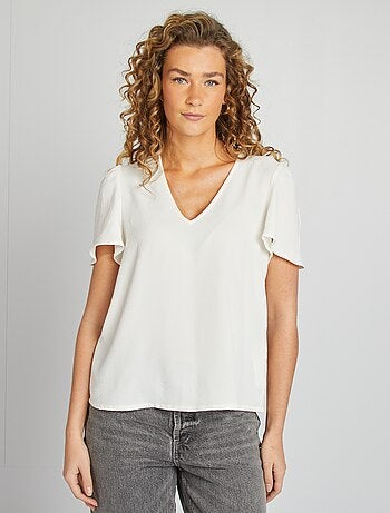 Blusa ligera con volante