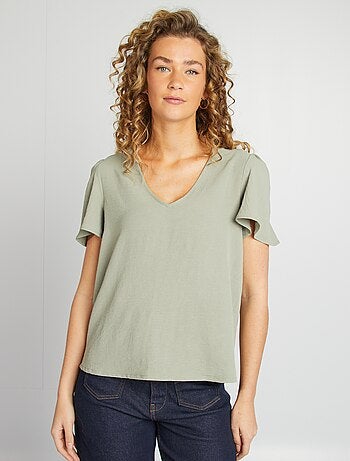 Blusa ligera con volante