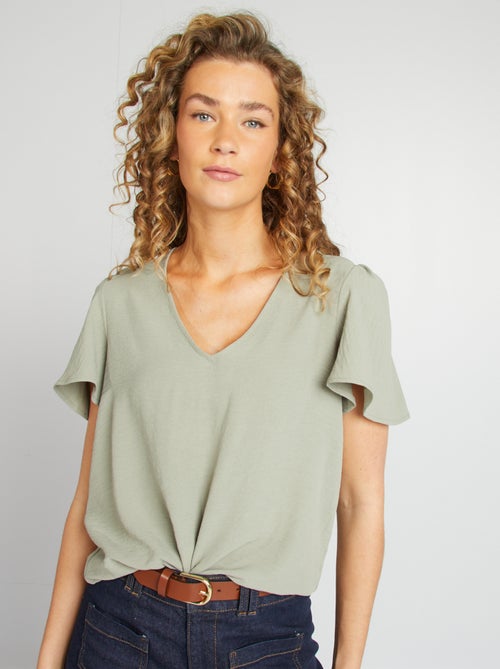 Blusa ligera con volante - Kiabi