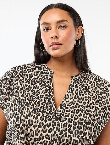 Blusa ligera de manga corta