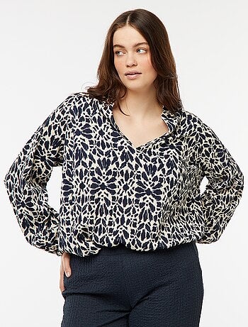 Blusa ligera de manga larga con motivo