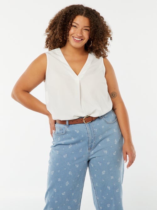 Blusa lisa con costura de fantasía en el cuello - Kiabi