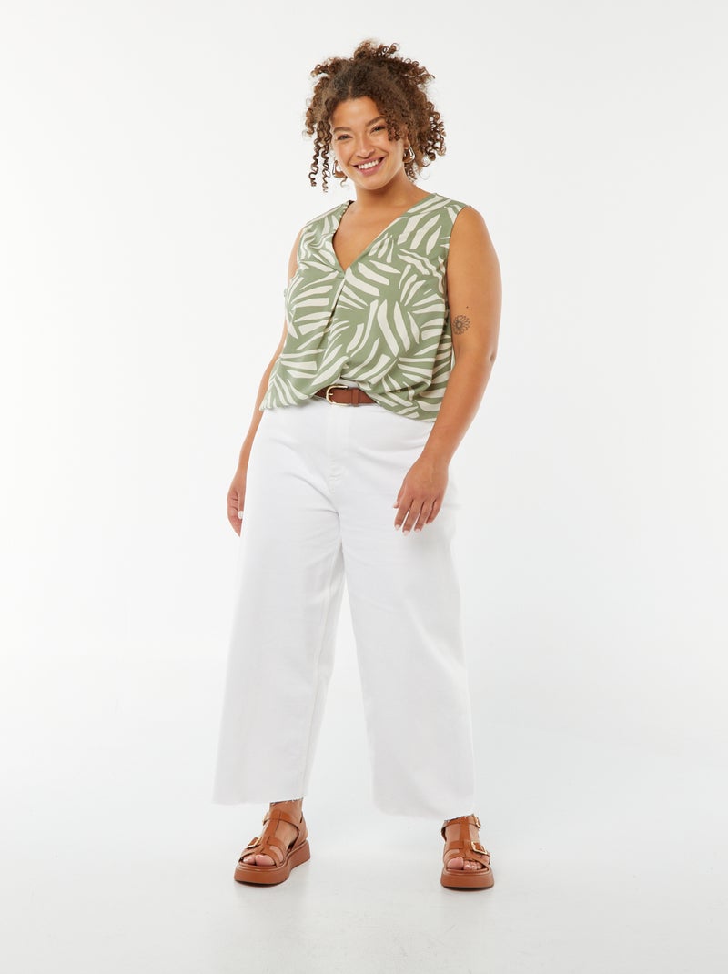 Blusa lisa con costura de fantasía en el cuello Verde - Kiabi
