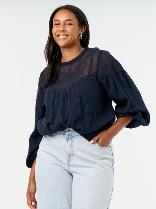 Blusa lisa de gasa de algodón y encaje - Kiabi Blusa lisa de gasa de algodón y encaje - Kiabi