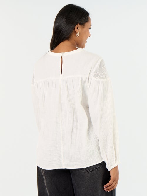 Blusa lisa de gasa de algodón y encaje - Kiabi Blusa lisa de gasa de algodón y encaje - Kiabi