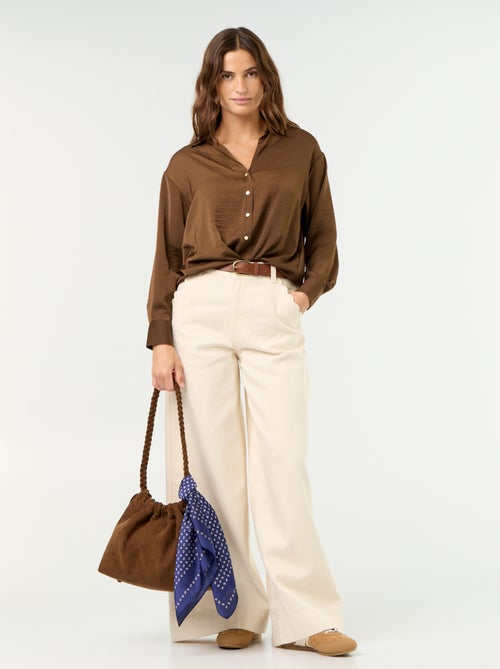 Blusa lisa satinada - Kiabi Blusa lisa satinada - Kiabi